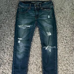 AE low waisted skinny jeans!